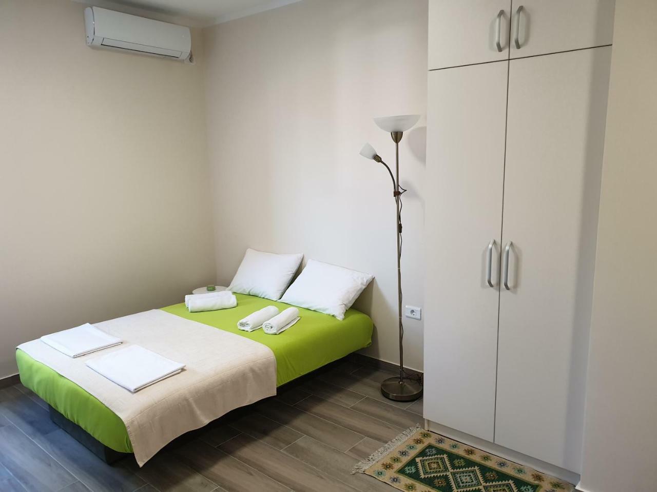טיווט Apartments Jadran מראה חיצוני תמונה